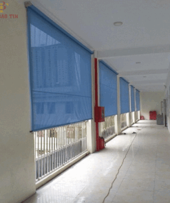 Bạt nhựa che nắng mưa tự cuốn giá rẻ mã HB001