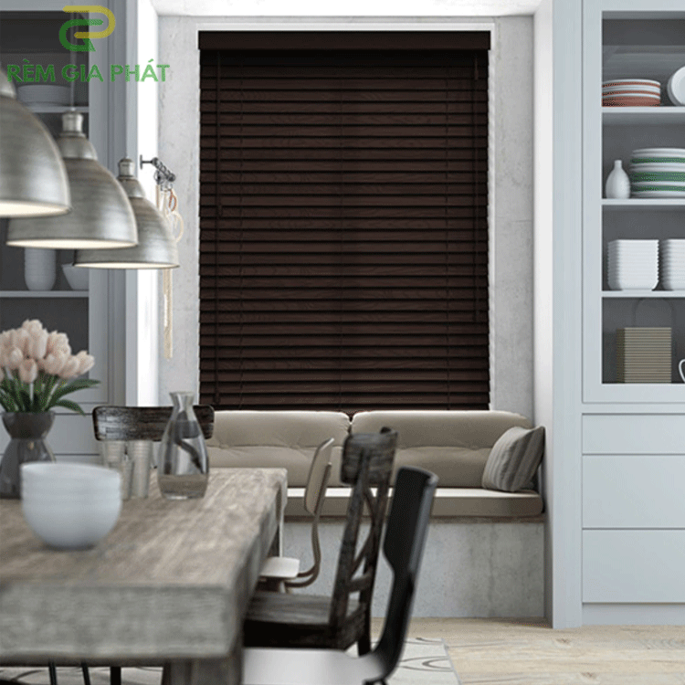 Rèm sáo gỗ cản nắng - Chất liệu gỗ sồi hãng Pilano bản 3.5cm