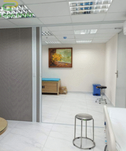 Vách tổ ong ngăn phòng khách và phòng bếp ăn